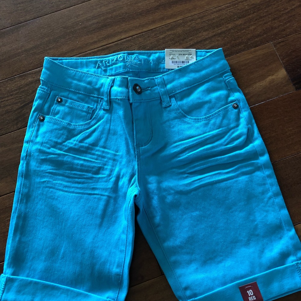 NWT Arizona Bermuda shorts